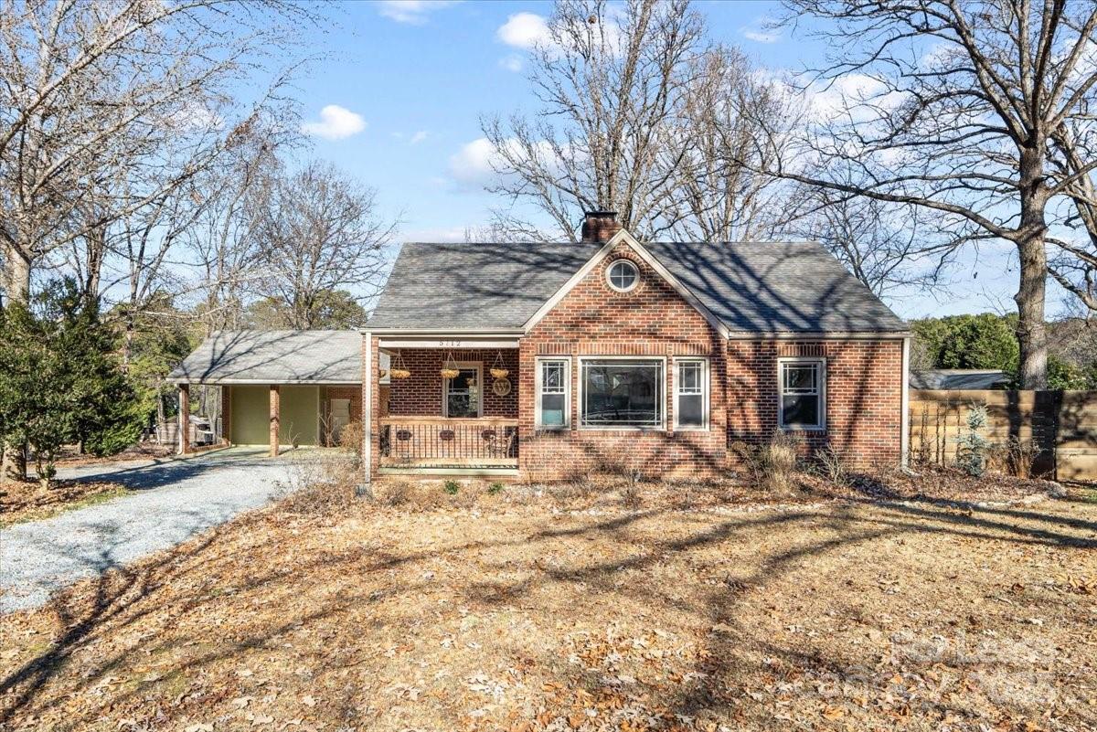 5712 Oak Drive Charlotte NC 28216