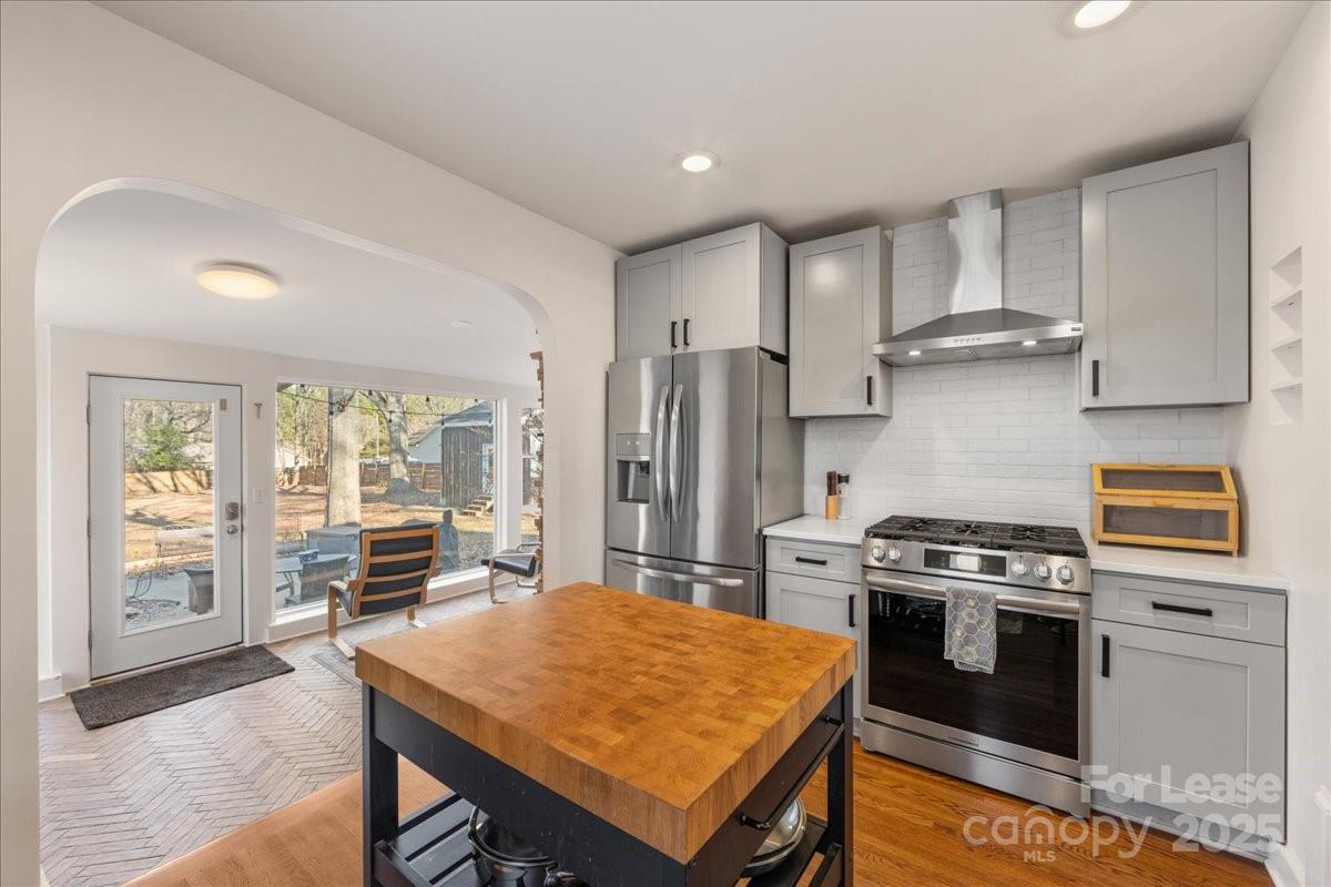 5712 Oak Drive Charlotte NC 28216