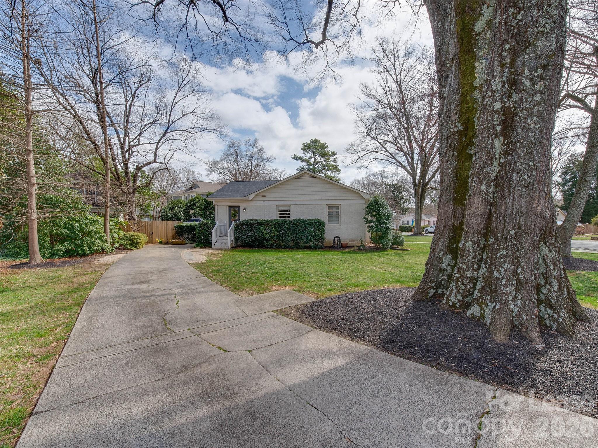 3221 Sunset Drive Charlotte NC 28209