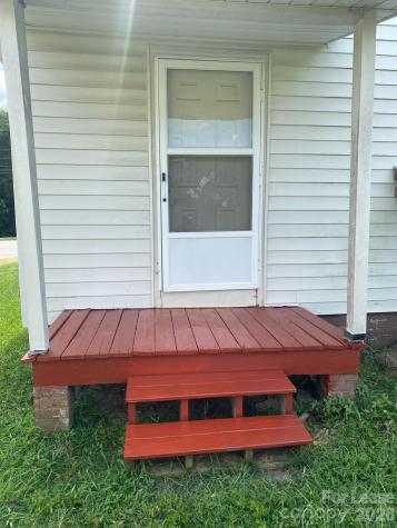 106 S Chapel Street Landis NC 28088