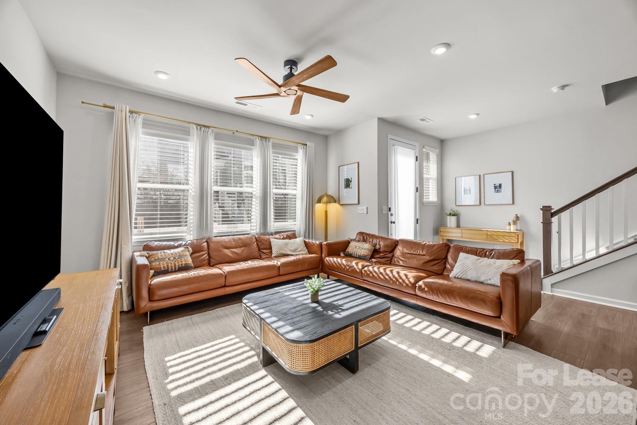 915 Kinsey Alley Charlotte NC 28217