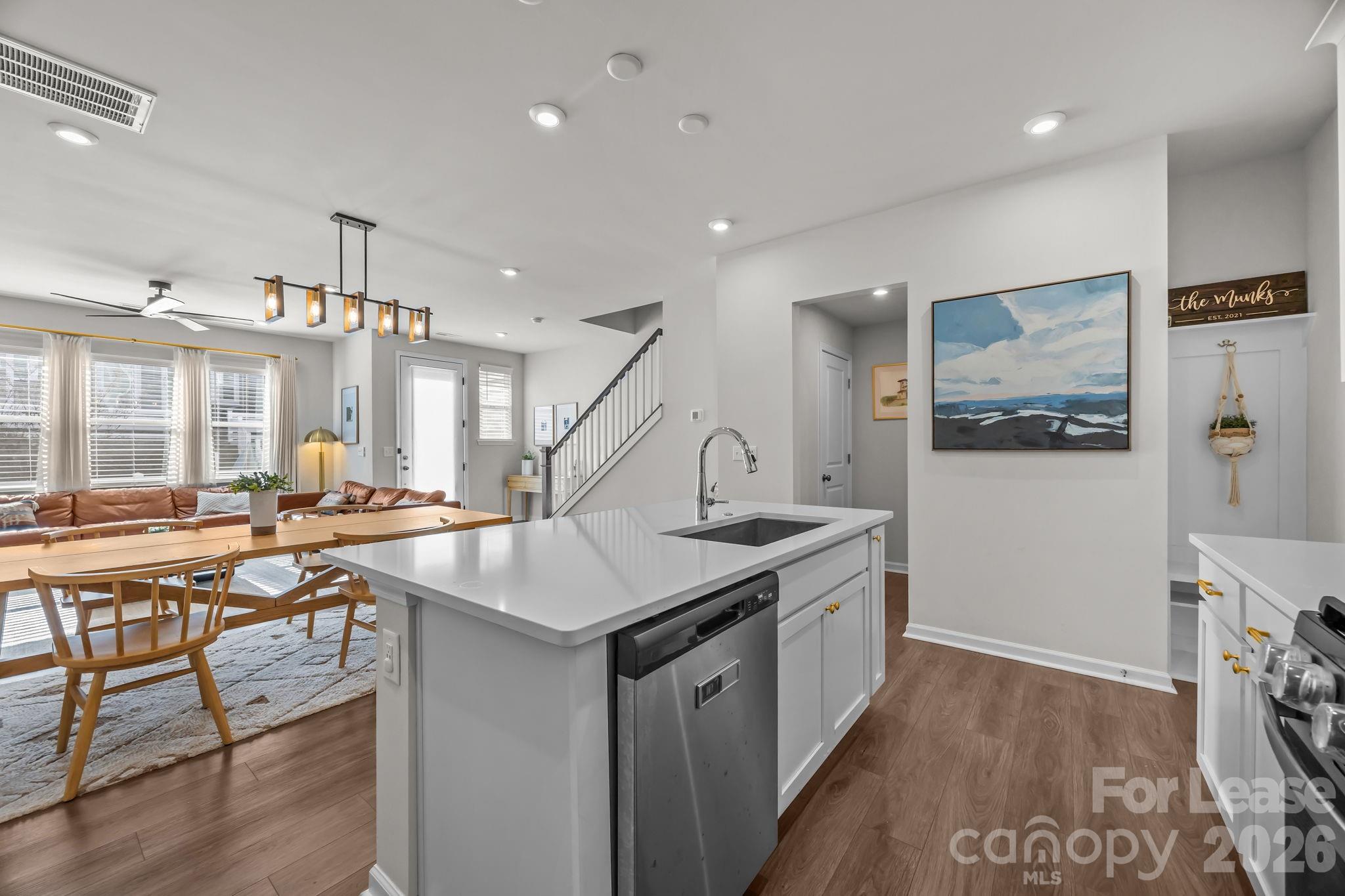 915 Kinsey Alley Charlotte NC 28217