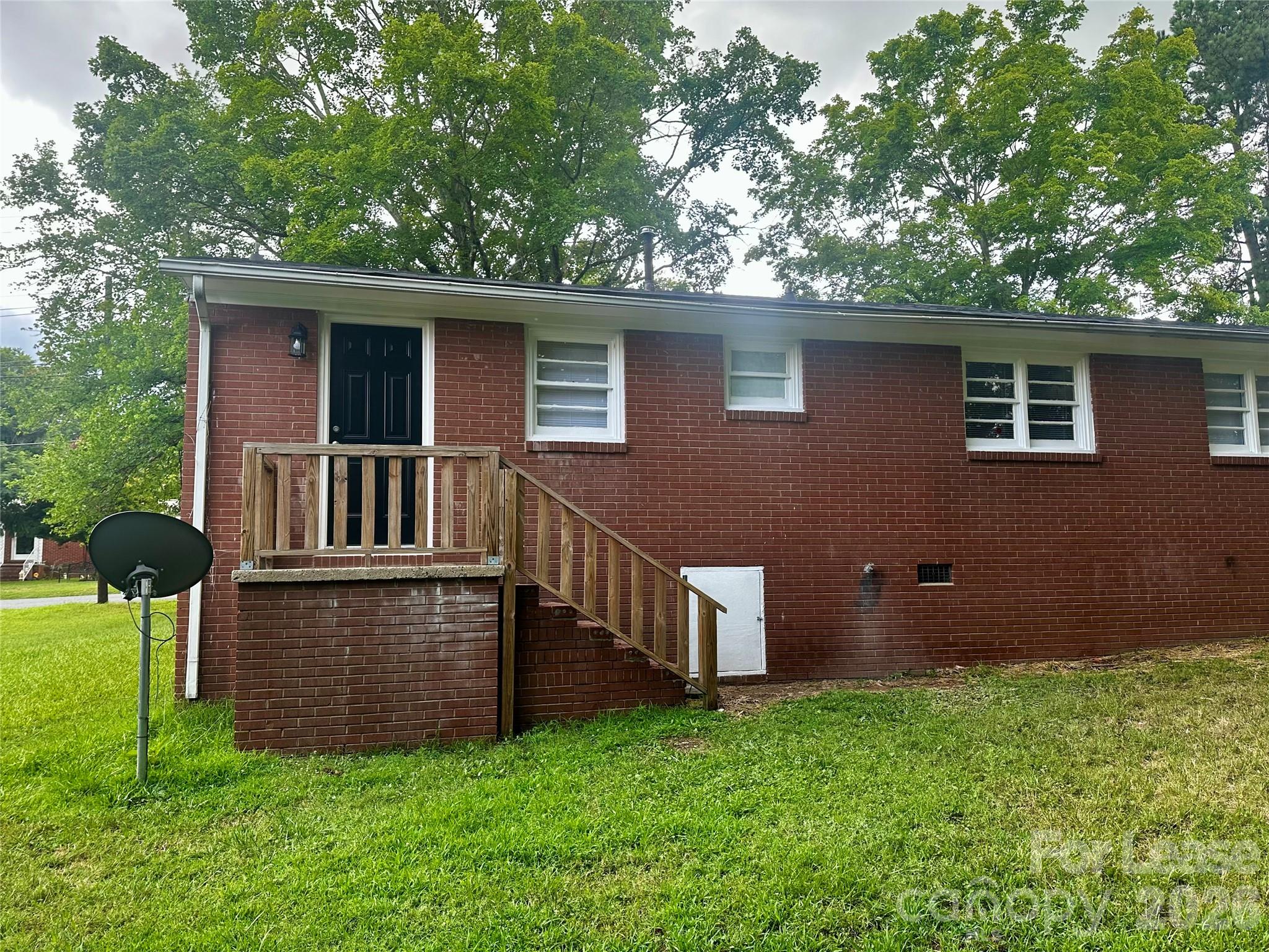 110 Mendota Avenue Lexington NC 27292