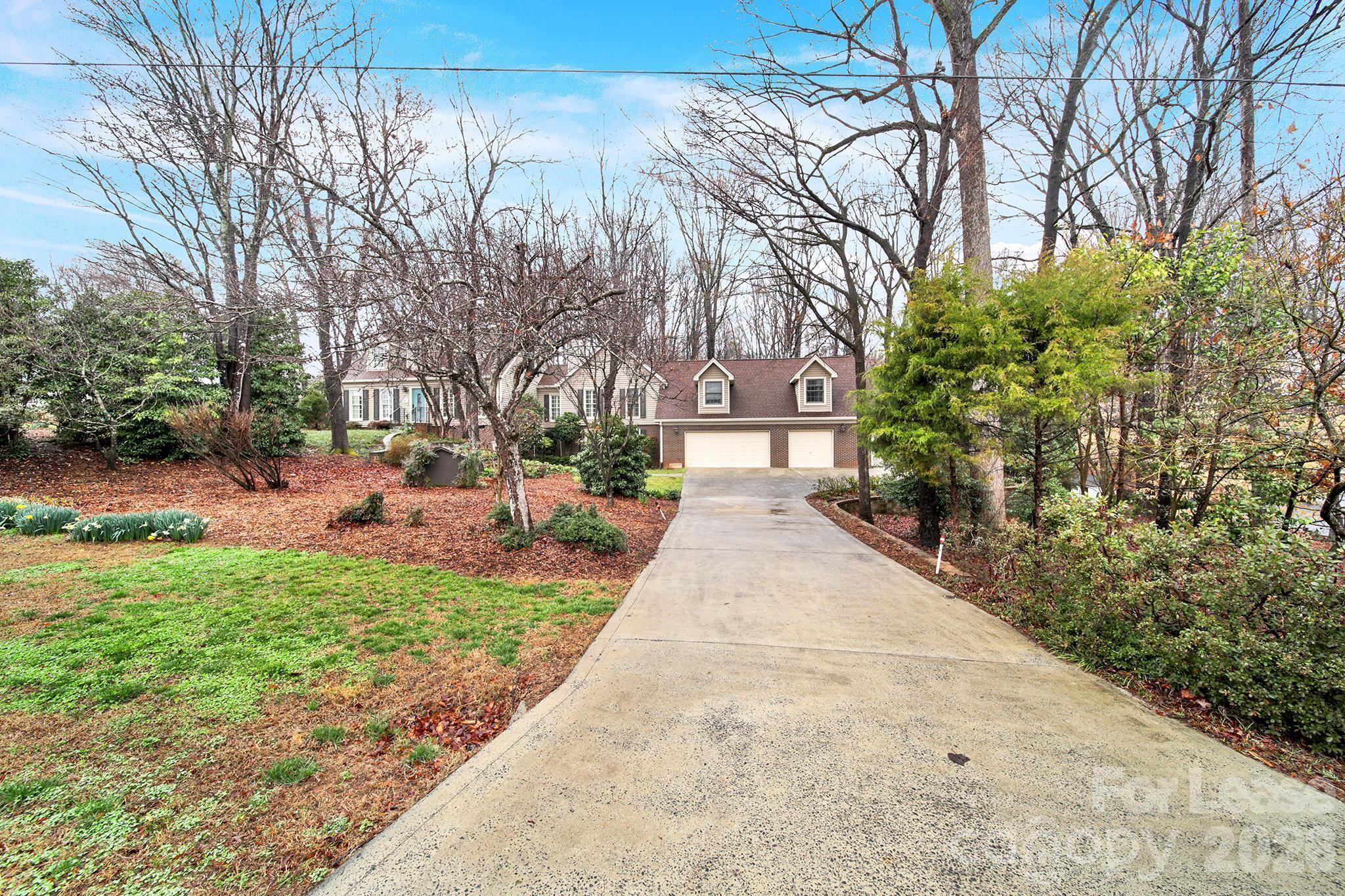 1300 Home Place Matthews NC 28105