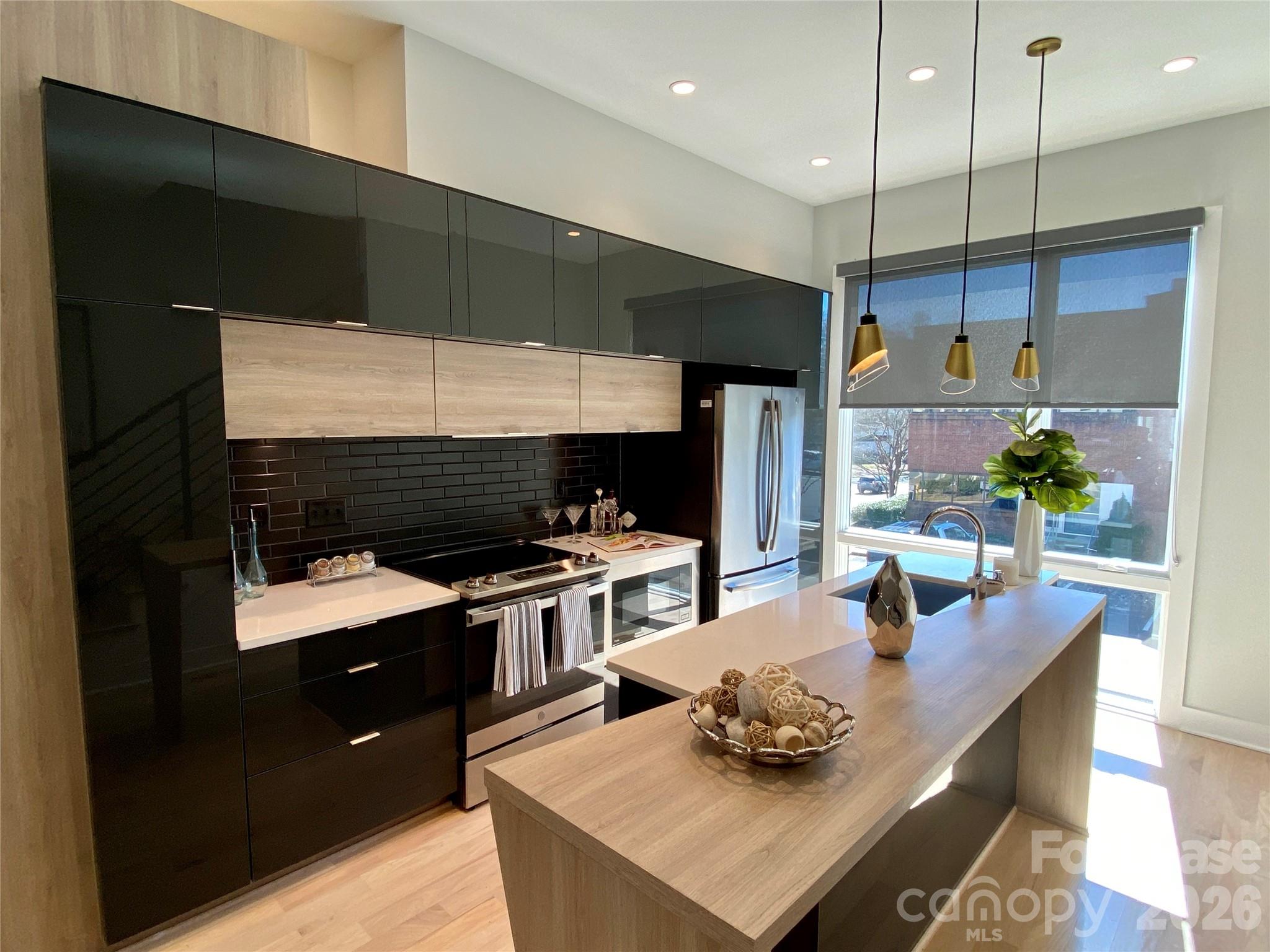 1070 Kenilworth Avenue Charlotte NC 28204