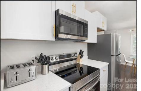 3909 Woodbriar Trail Charlotte NC 28205
