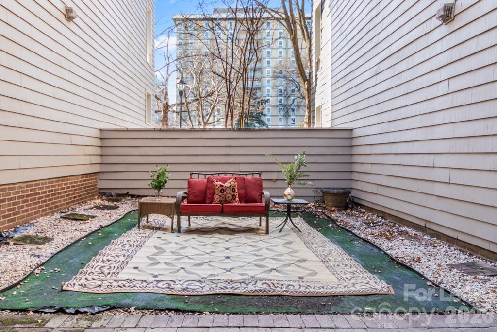 212 W 10th Street Charlotte NC 28202