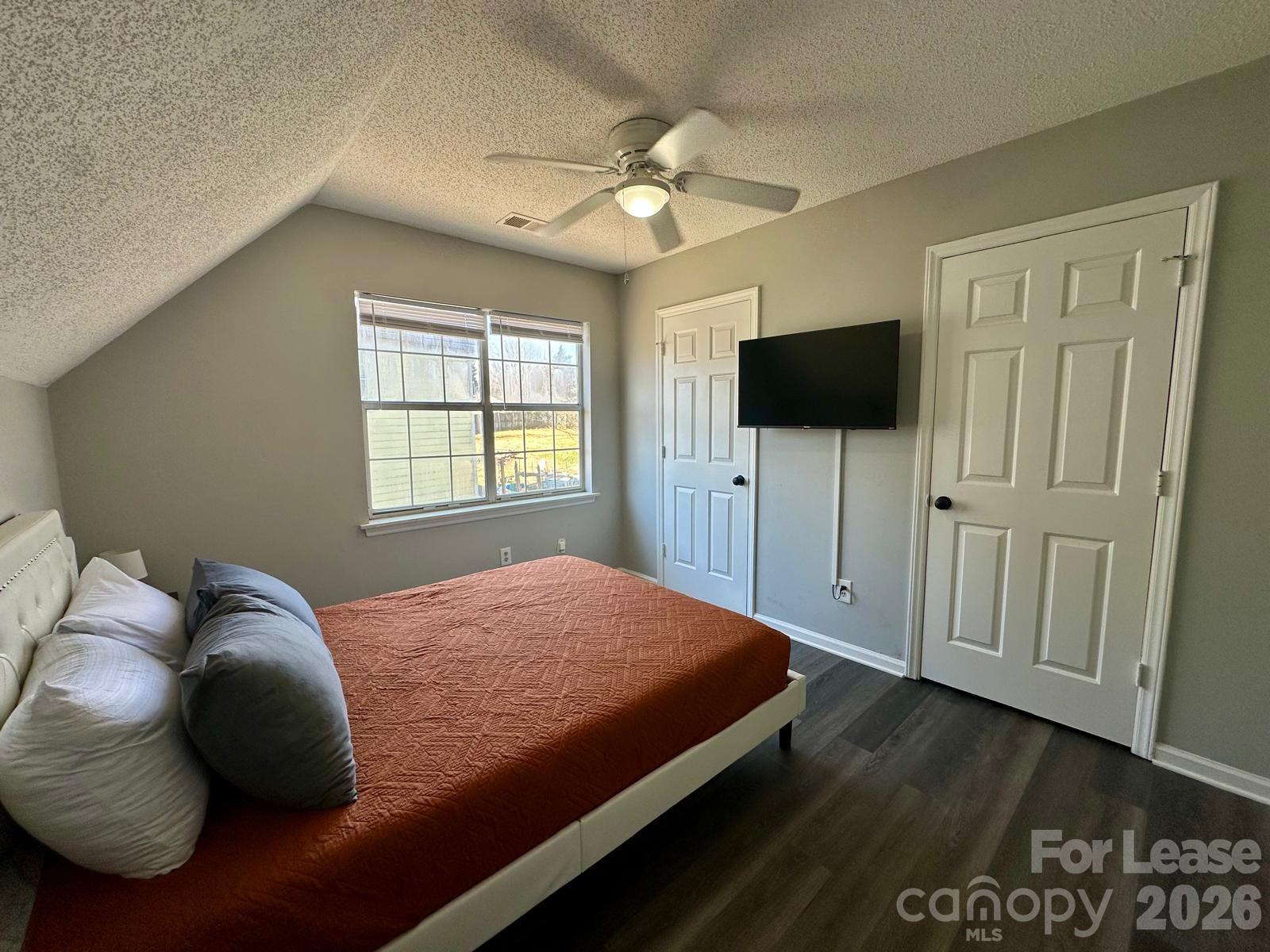 9501 Pondside Lane Charlotte NC 28213