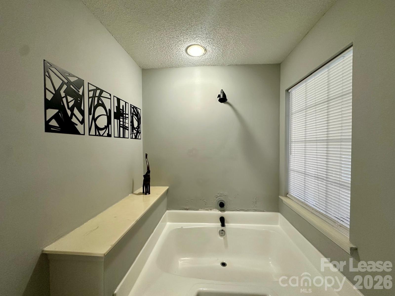 9501 Pondside Lane Charlotte NC 28213