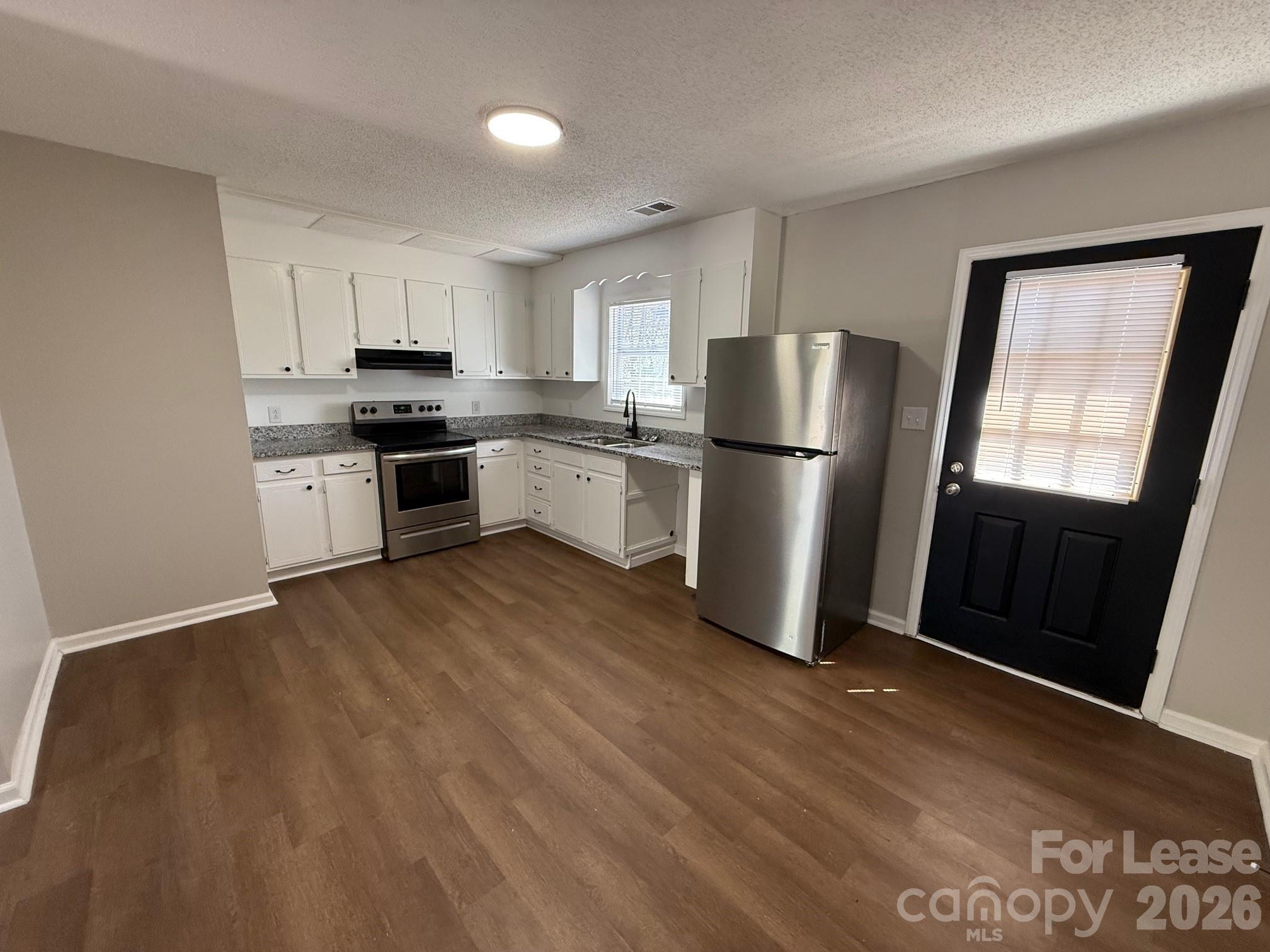 454 8th Avenue NE Hickory NC 28602