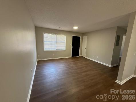 454 8th Avenue NE Hickory NC 28602