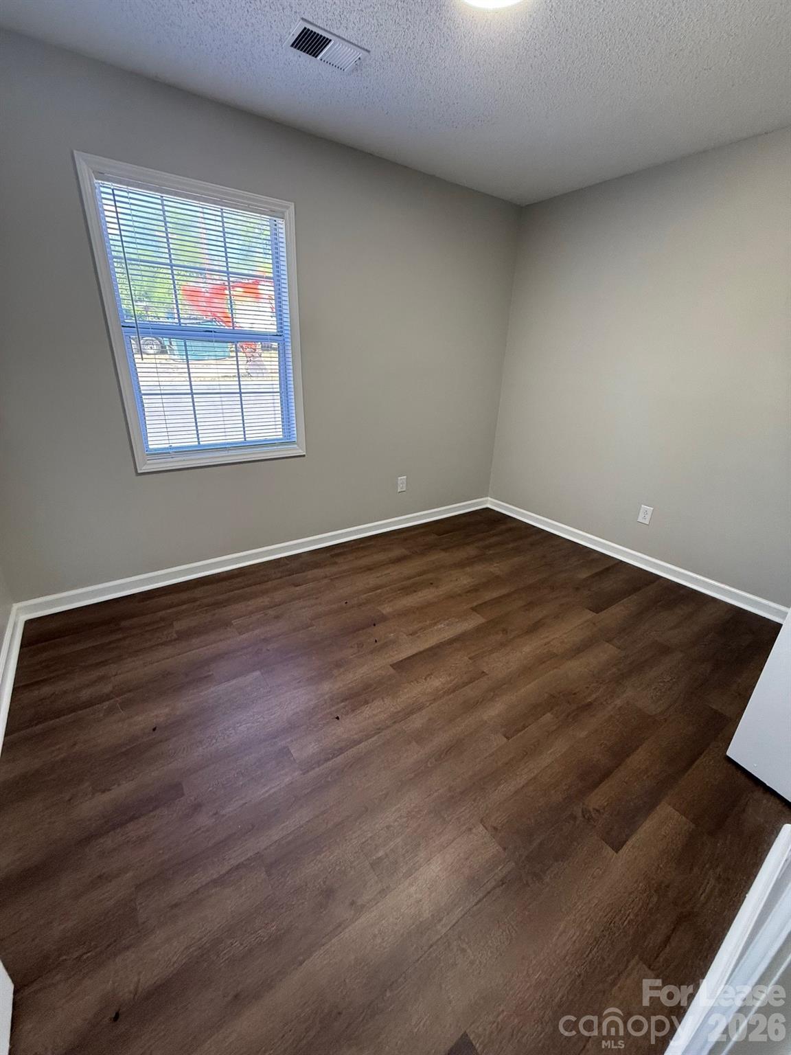 454 8th Avenue NE Hickory NC 28602