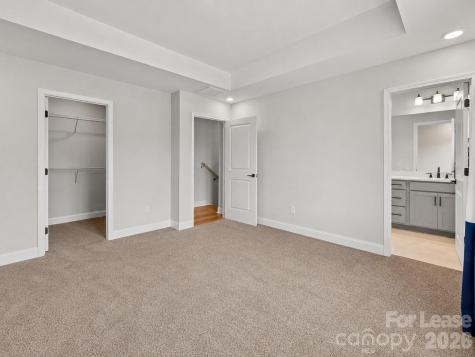 5029 Westmead Lane Charlotte NC 28262