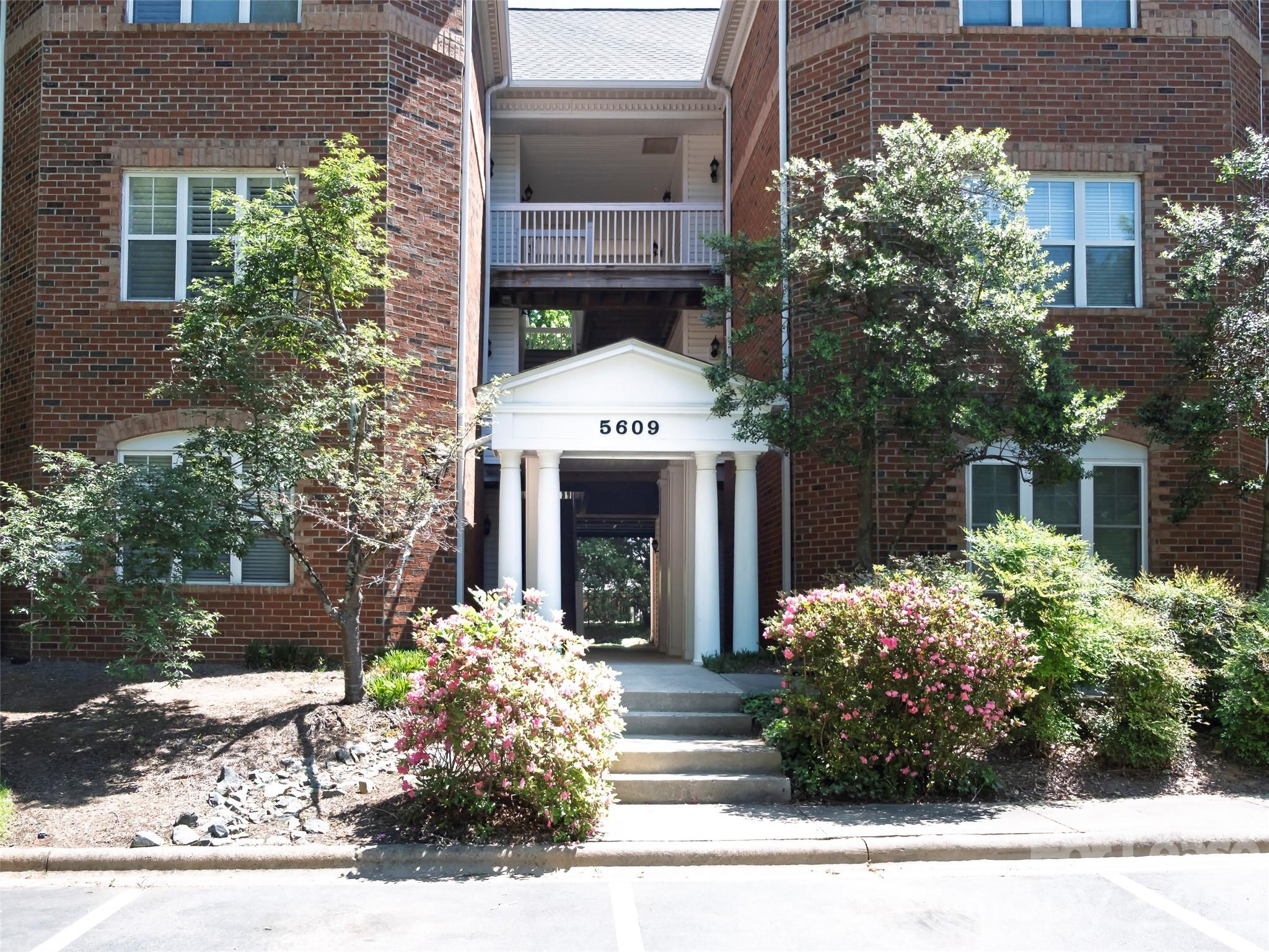 5609 Fairview Road Charlotte NC 28209