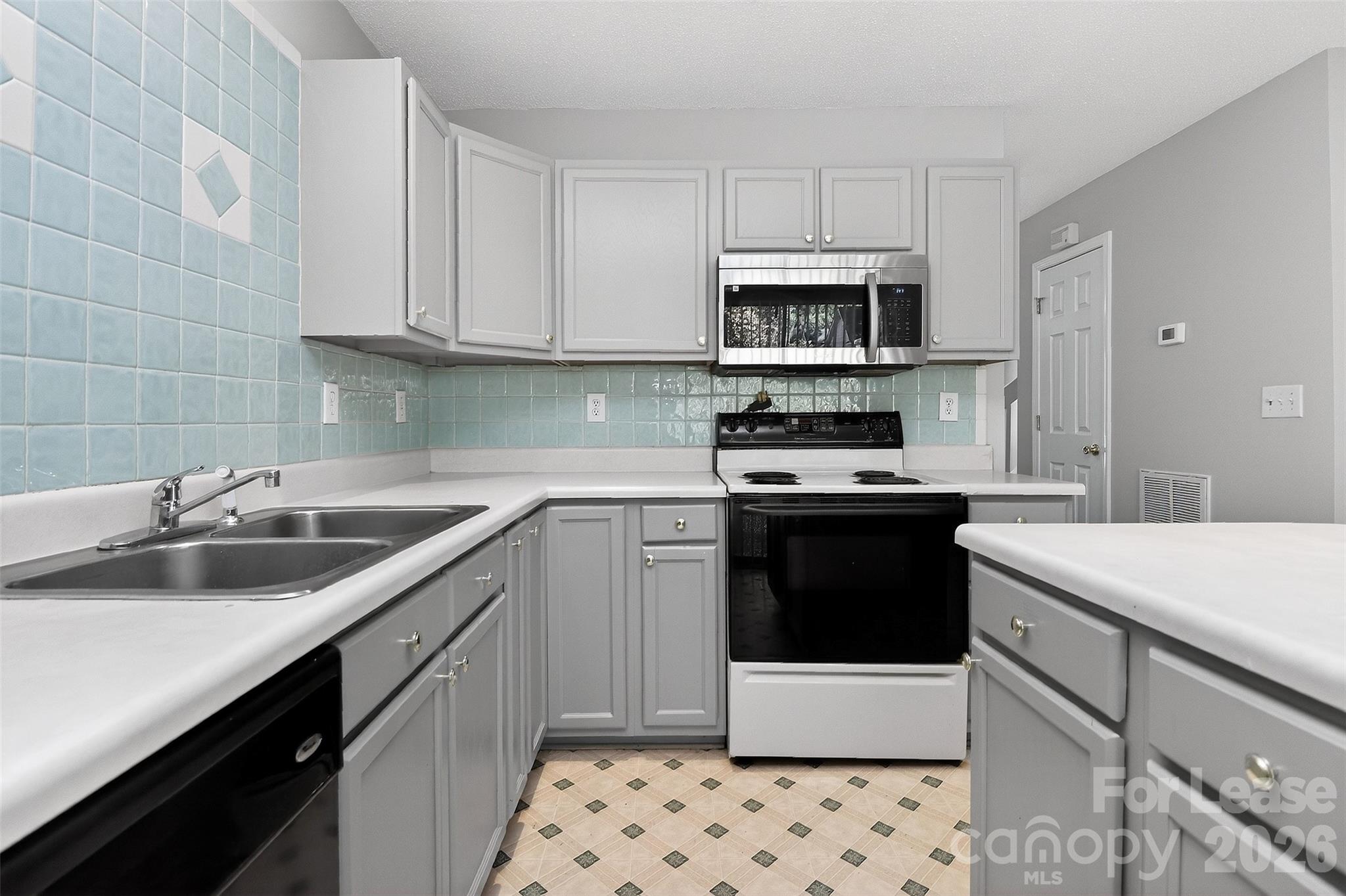 1823 Birch Heights Court Charlotte NC 28213