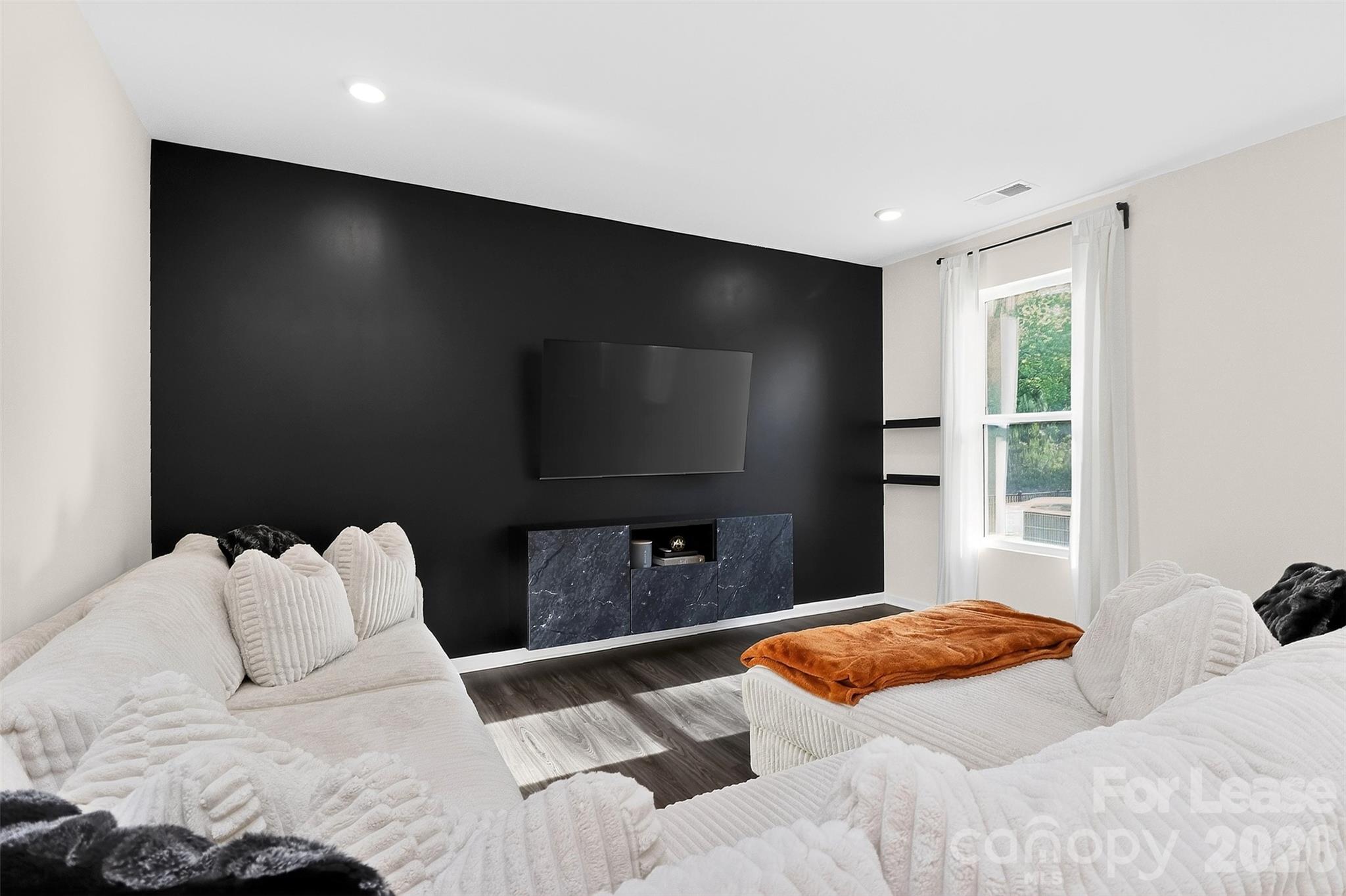 7132 Wheyfield Drive Charlotte NC 28215