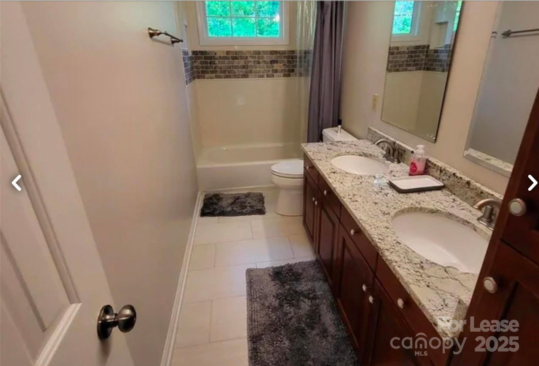8711 Piccone Brook Lane Charlotte NC 28216