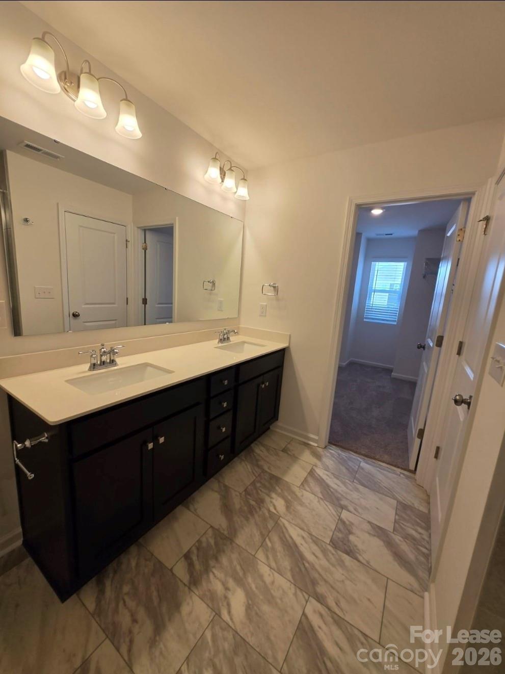 5240 Kinsbridge Drive Charlotte NC 28227