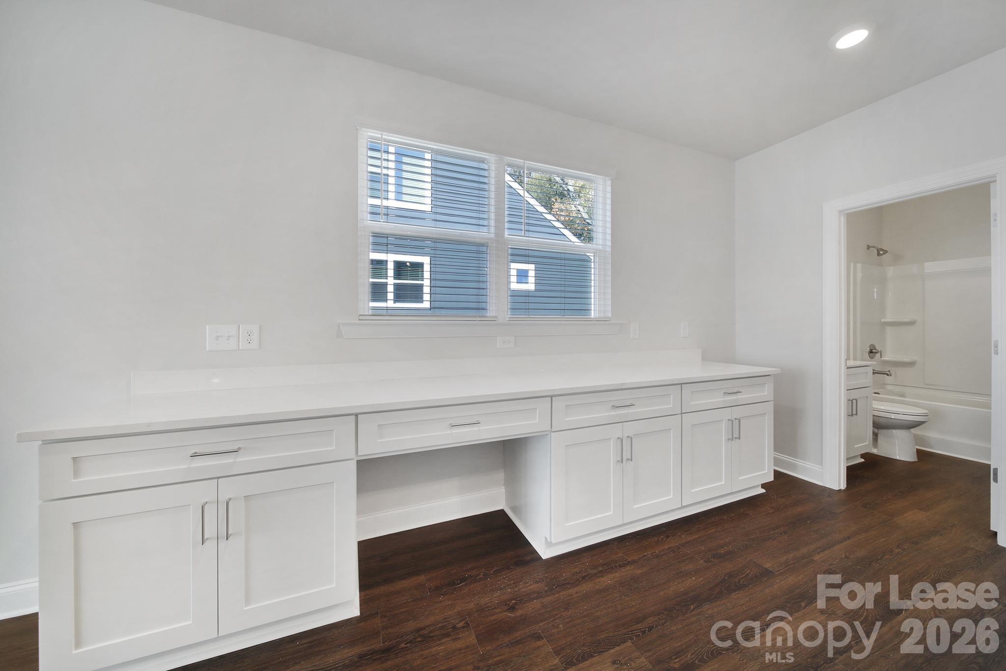 2432 Arty Avenue Charlotte NC 28208