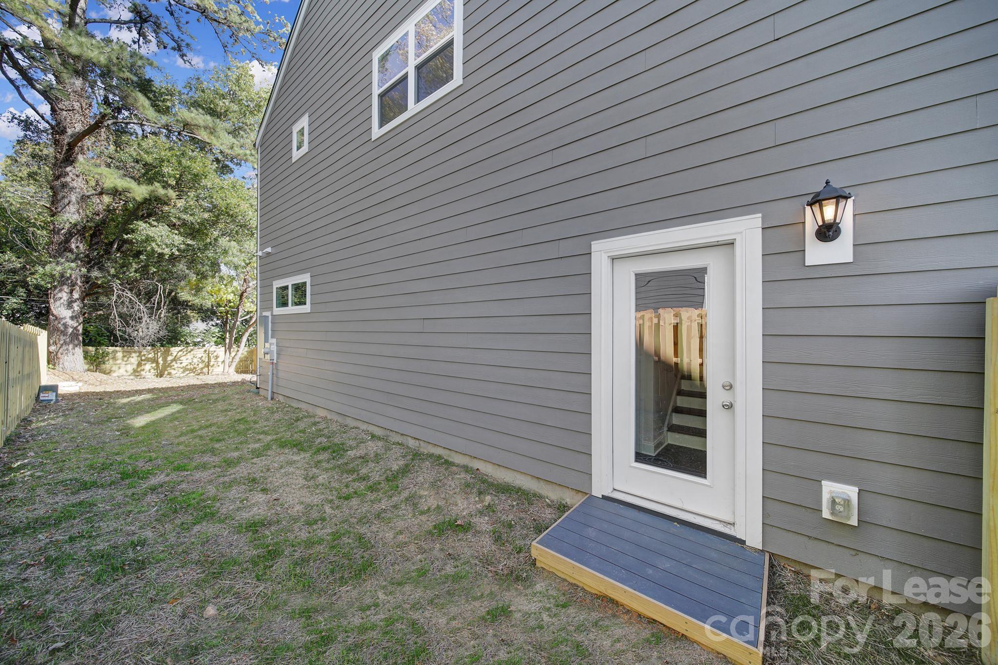 2432 Arty Avenue Charlotte NC 28208