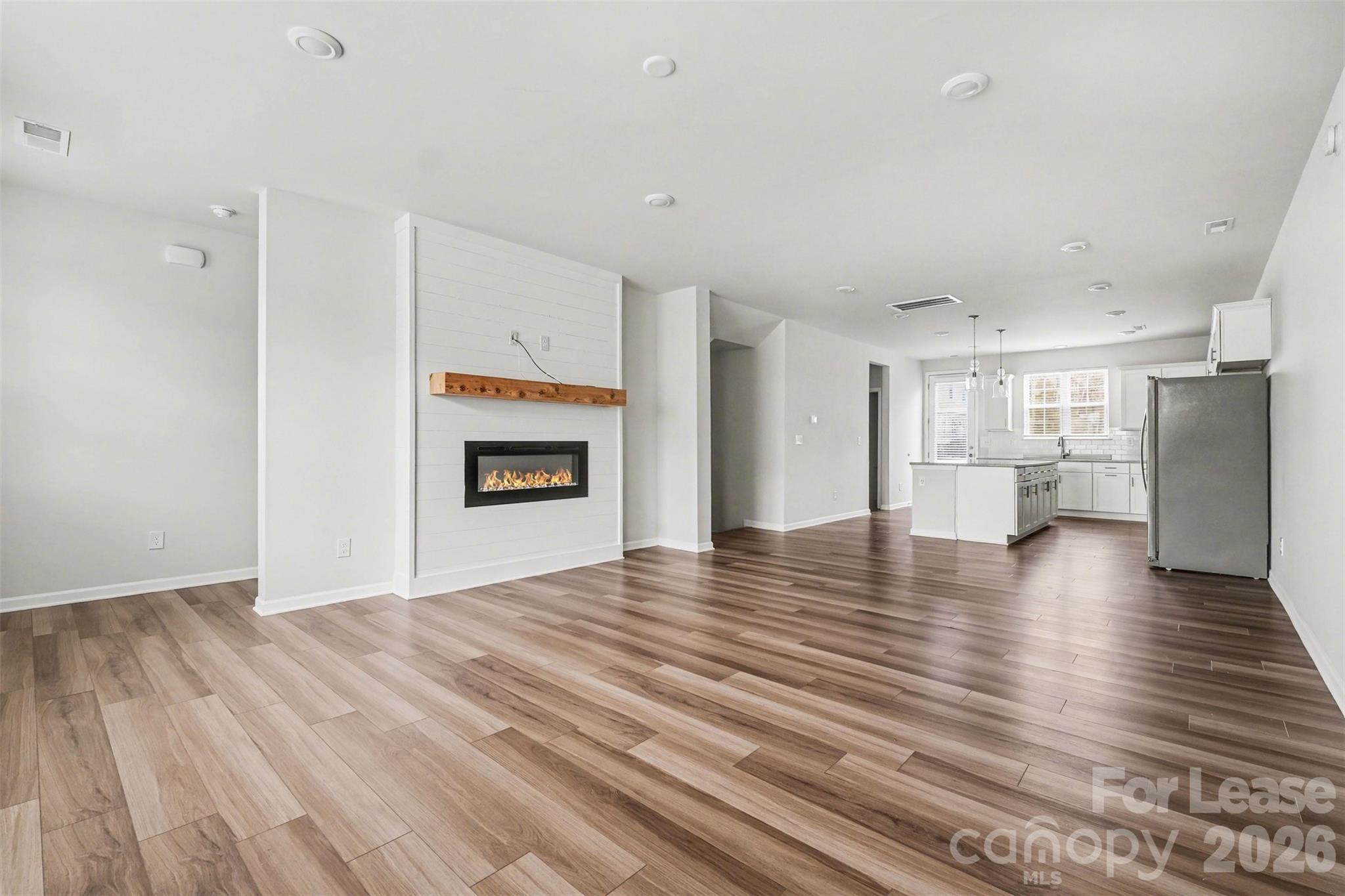 10016 Hemingway Place Charlotte NC 28227