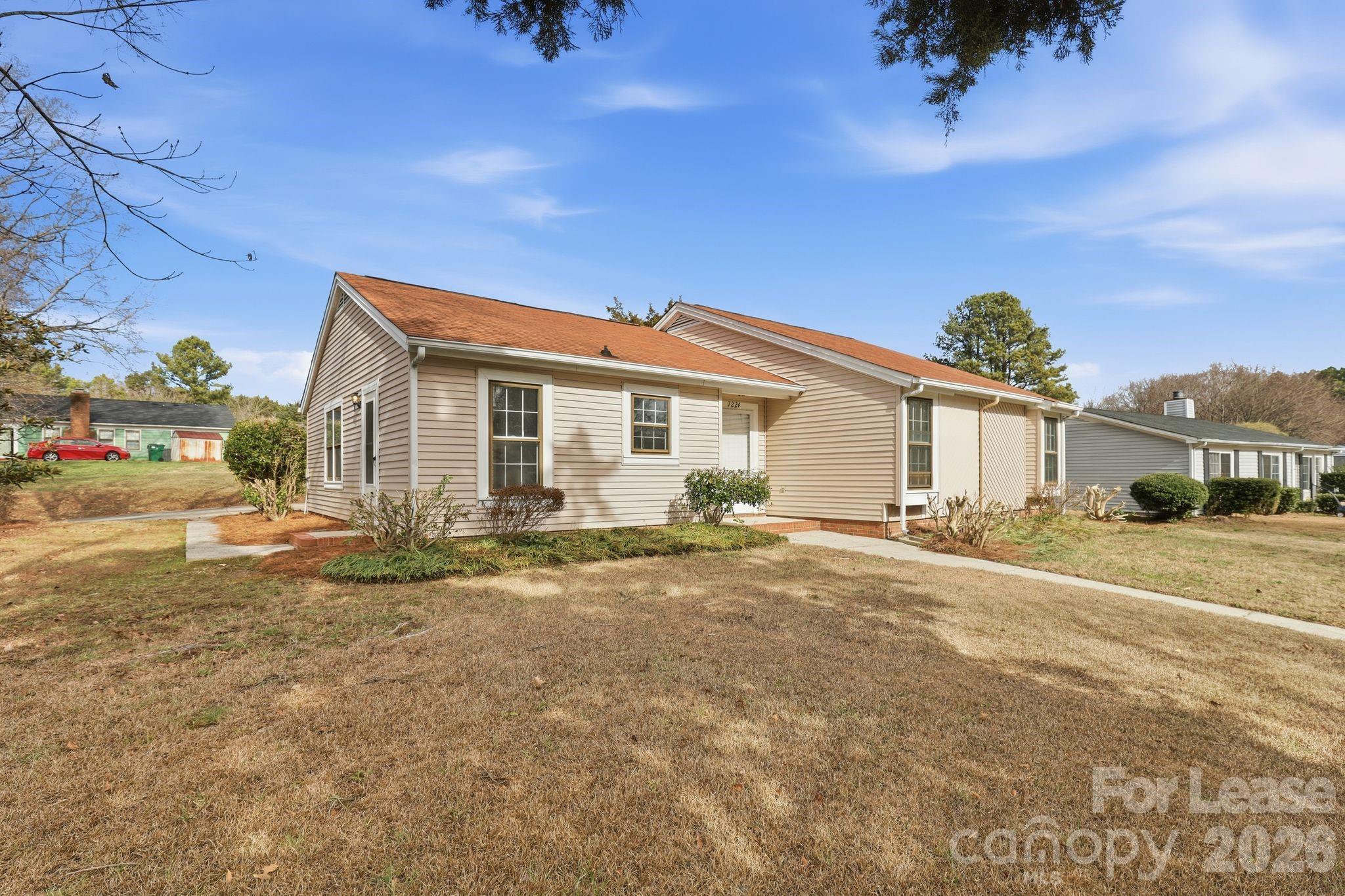 7224 Hackberry Lane Charlotte NC 28226
