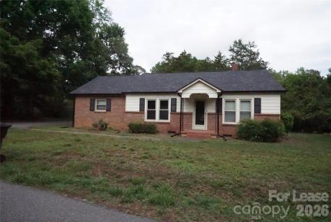 206 11th Street NE Hildebran NC 28637