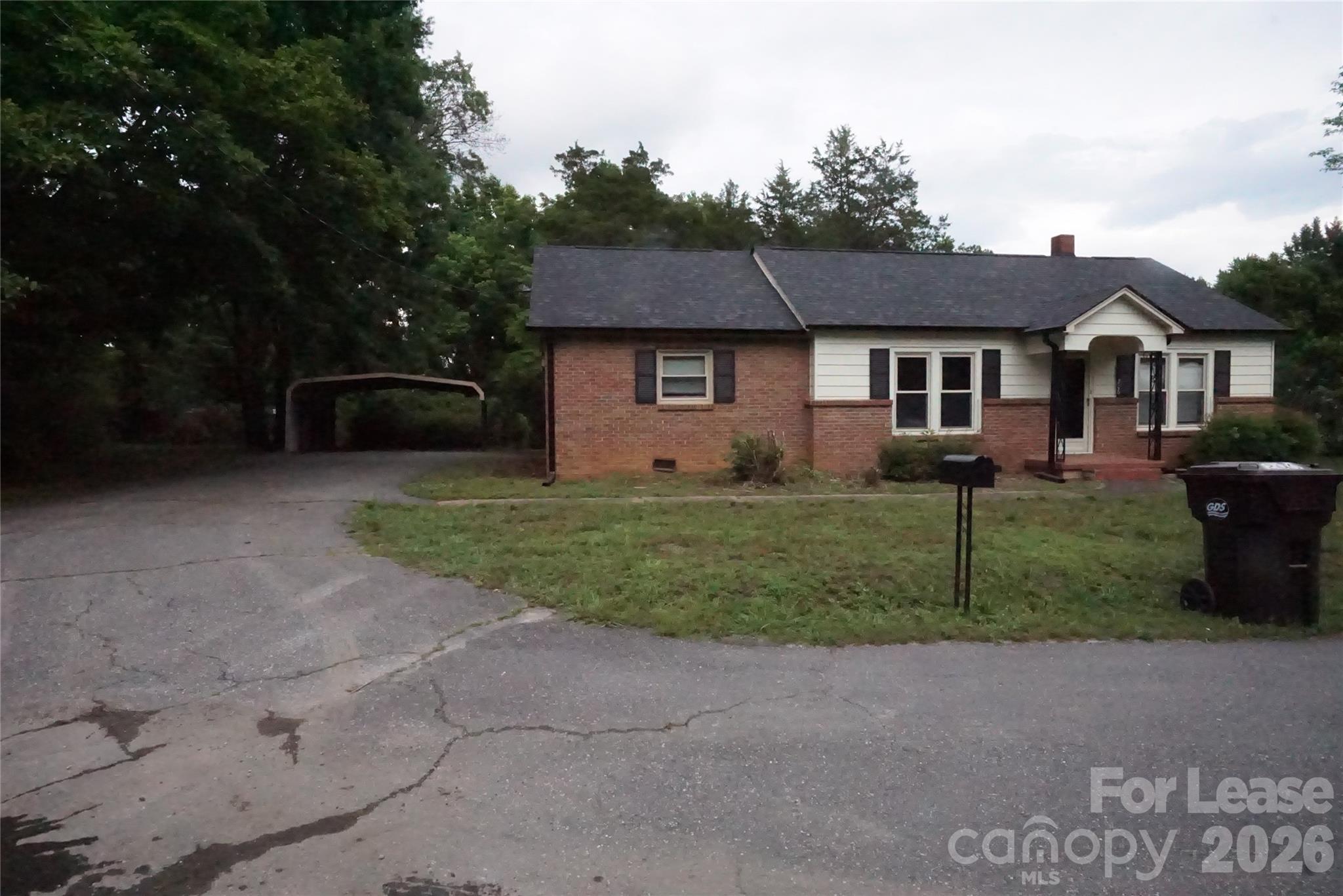 206 11th Street NE Hildebran NC 28637