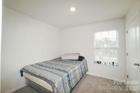 8140 Clairwood Drive Charlotte NC 28269