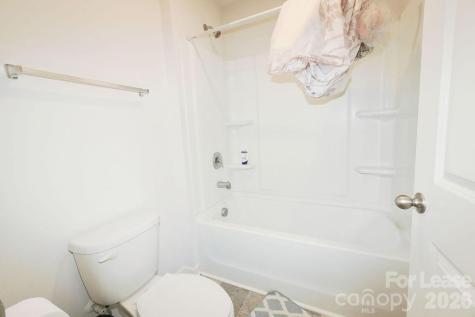 8140 Clairwood Drive Charlotte NC 28269