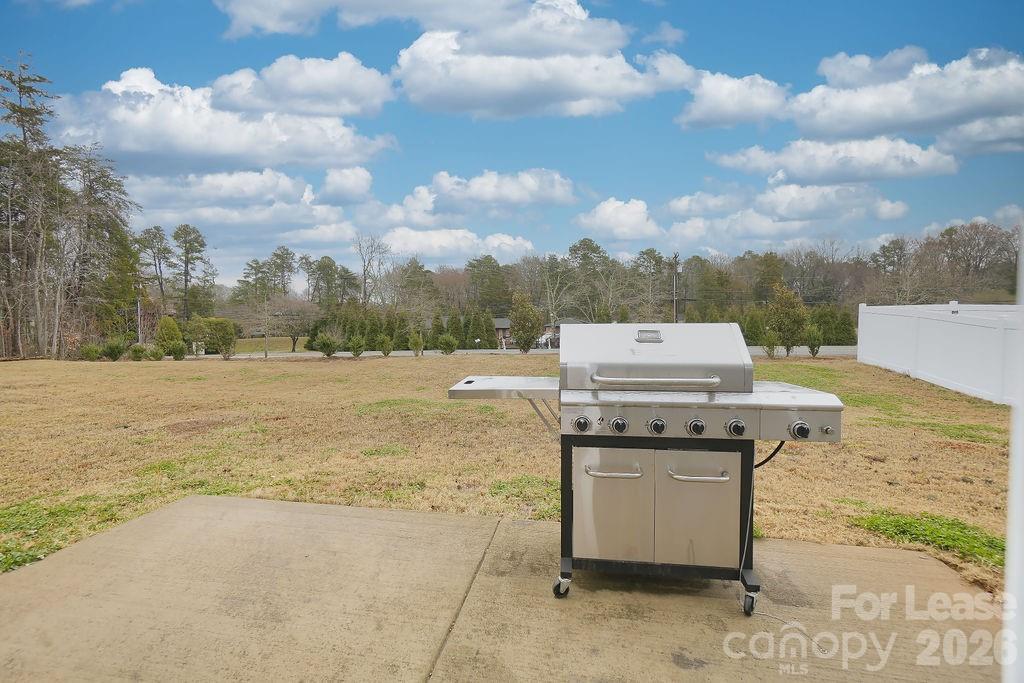 8140 Clairwood Drive Charlotte NC 28269