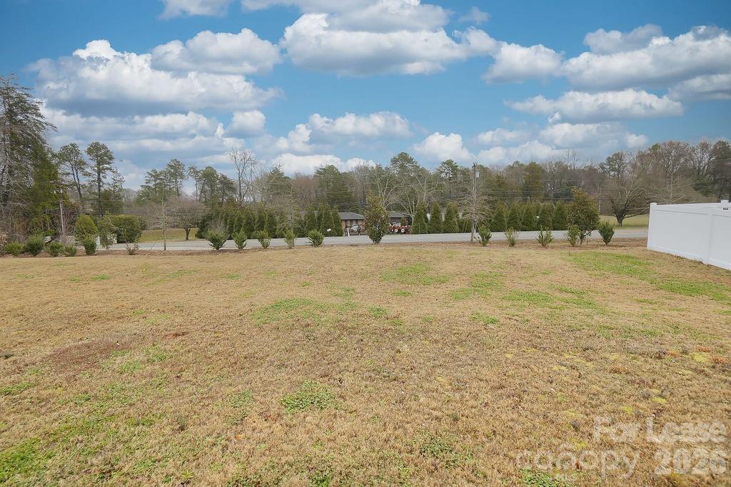 8140 Clairwood Drive Charlotte NC 28269