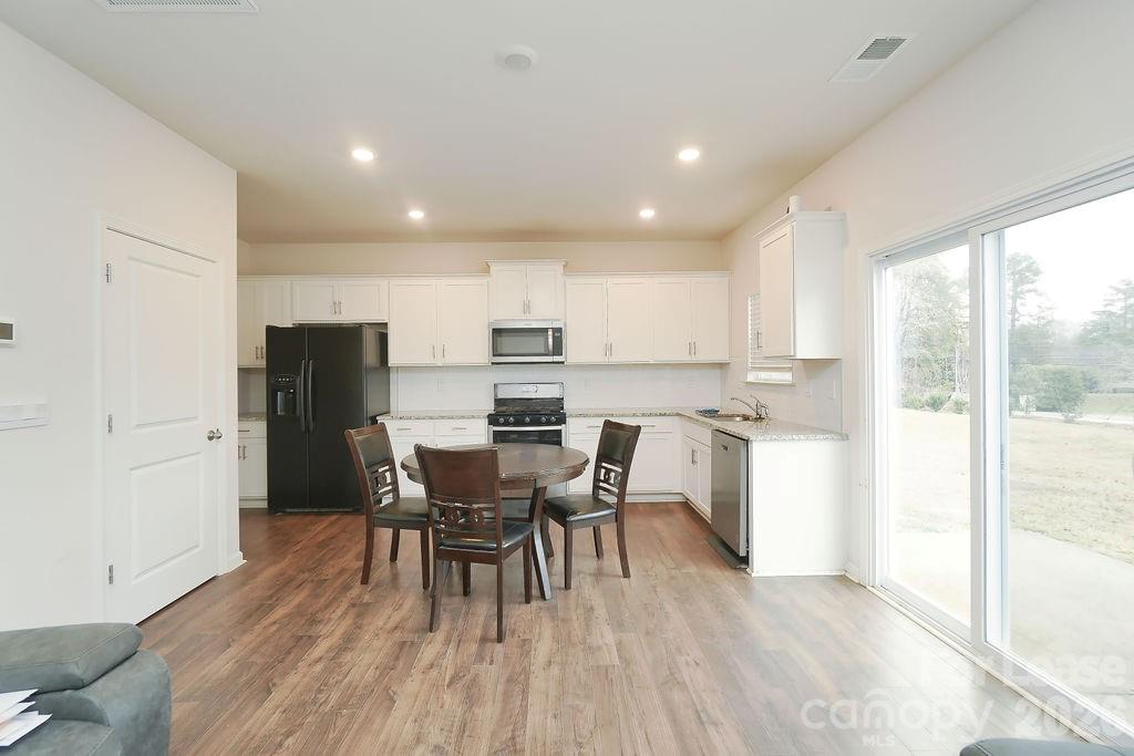 8140 Clairwood Drive Charlotte NC 28269
