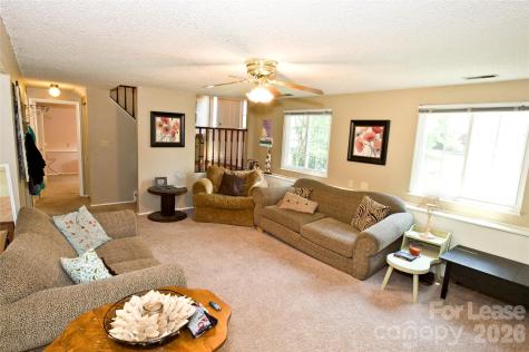 1635 Van Dyke Drive Charlotte NC 28213