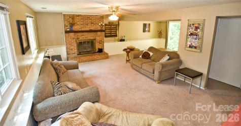 1635 Van Dyke Drive Charlotte NC 28213