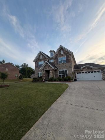 9034 Daisy Place Harrisburg NC 28075