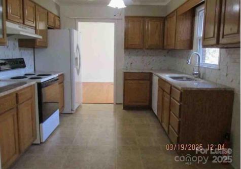 200 Daniel Drive Hendersonville NC 28739