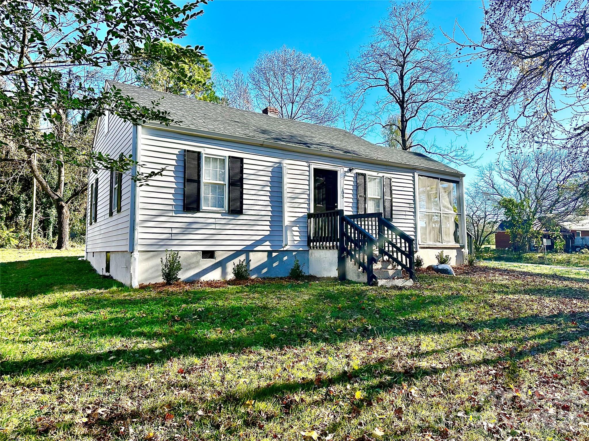 103 Snider Avenue Lexington NC 27292
