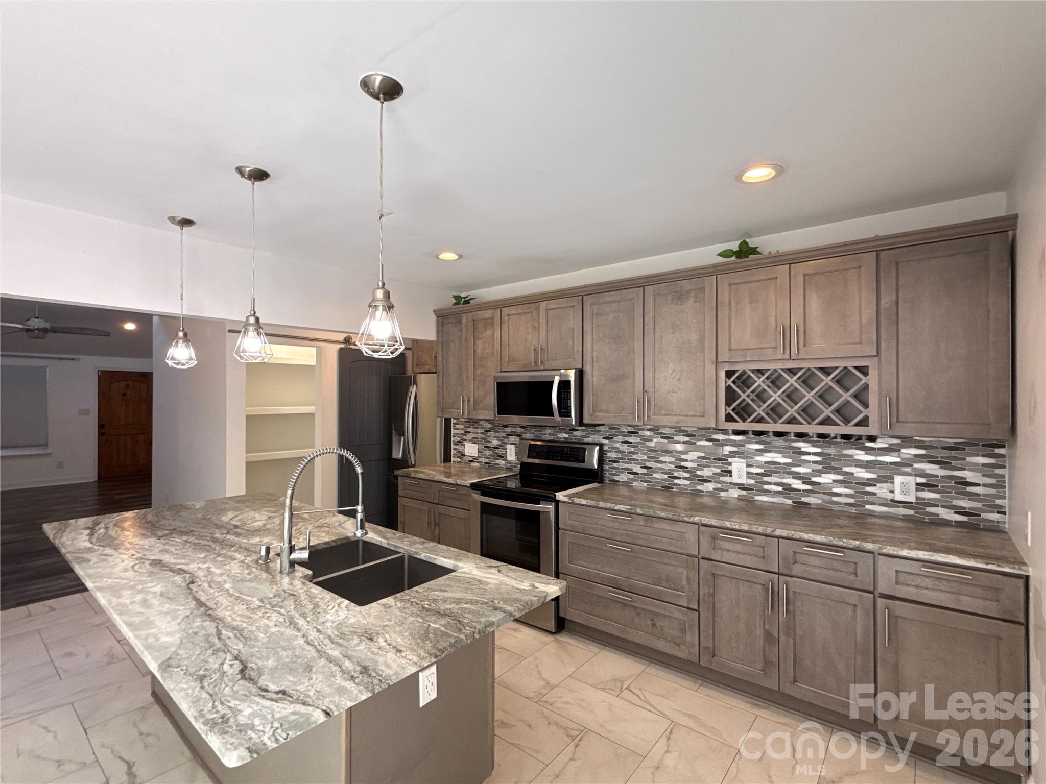 6814 Pence Road Charlotte NC 28215