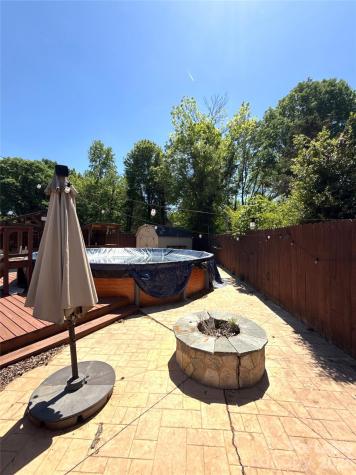 6814 Pence Road Charlotte NC 28215