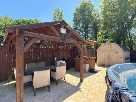 6814 Pence Road Charlotte NC 28215