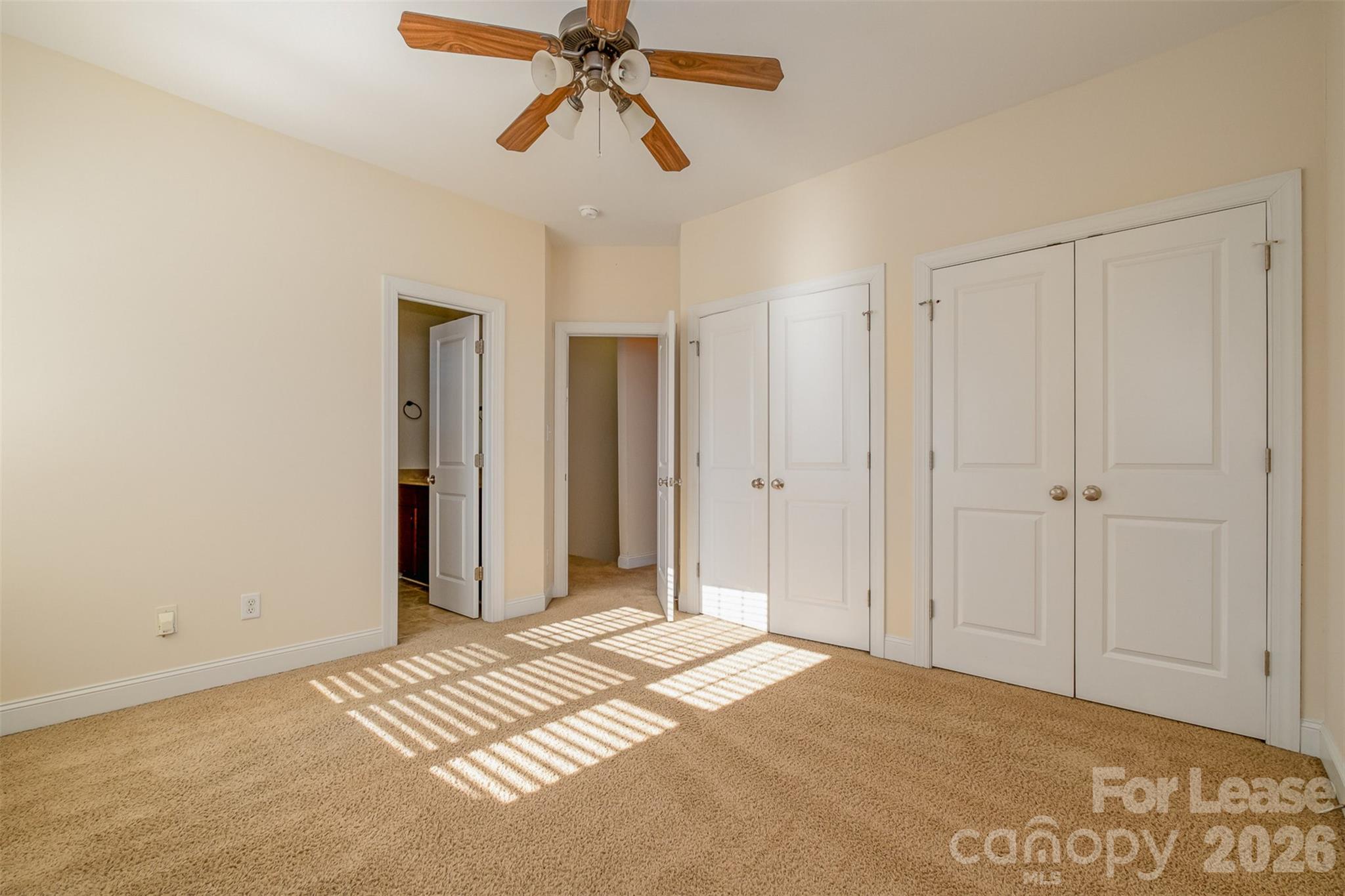 319 Woodvale Place Charlotte NC 28208