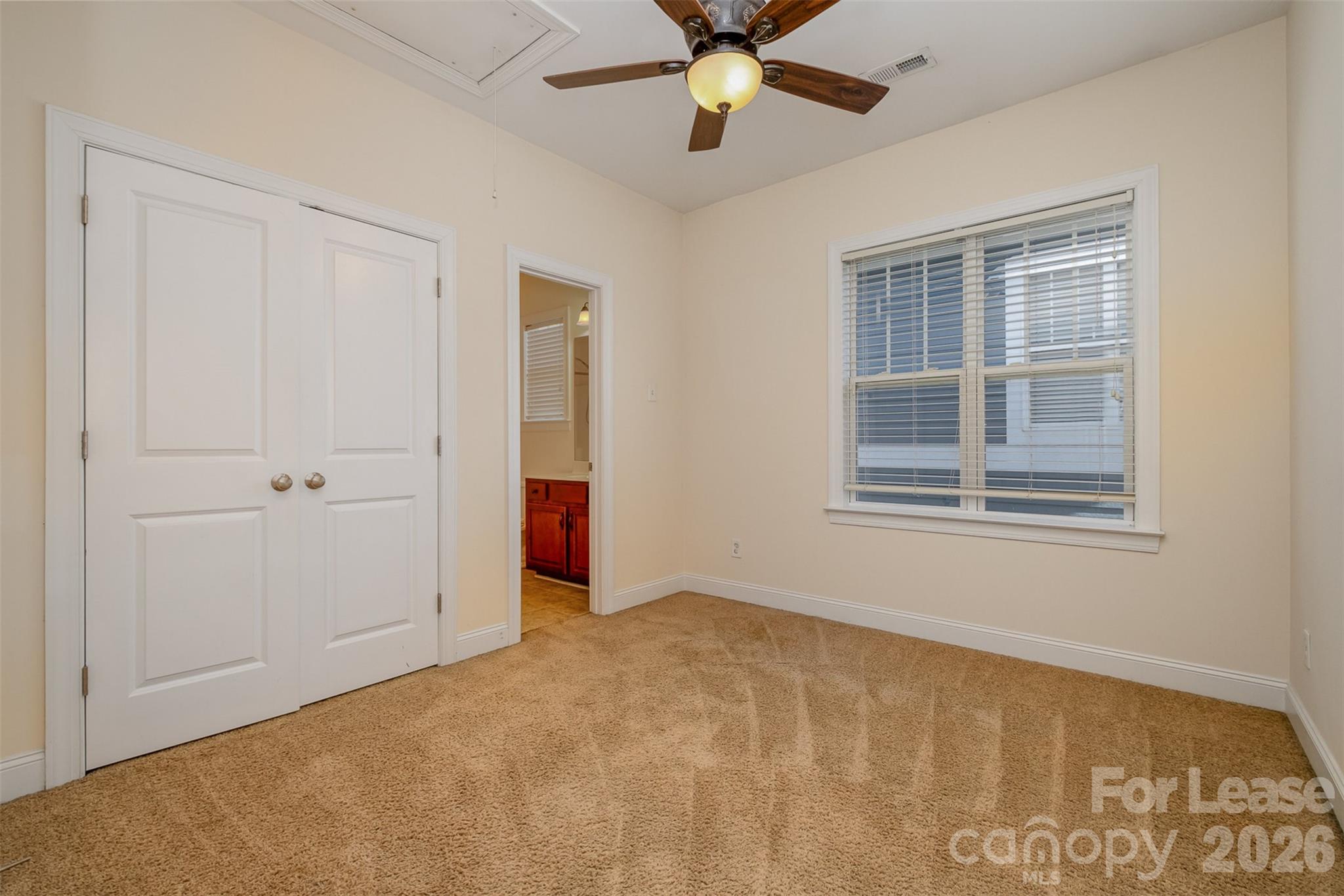 319 Woodvale Place Charlotte NC 28208