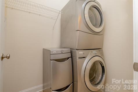 319 Woodvale Place Charlotte NC 28208