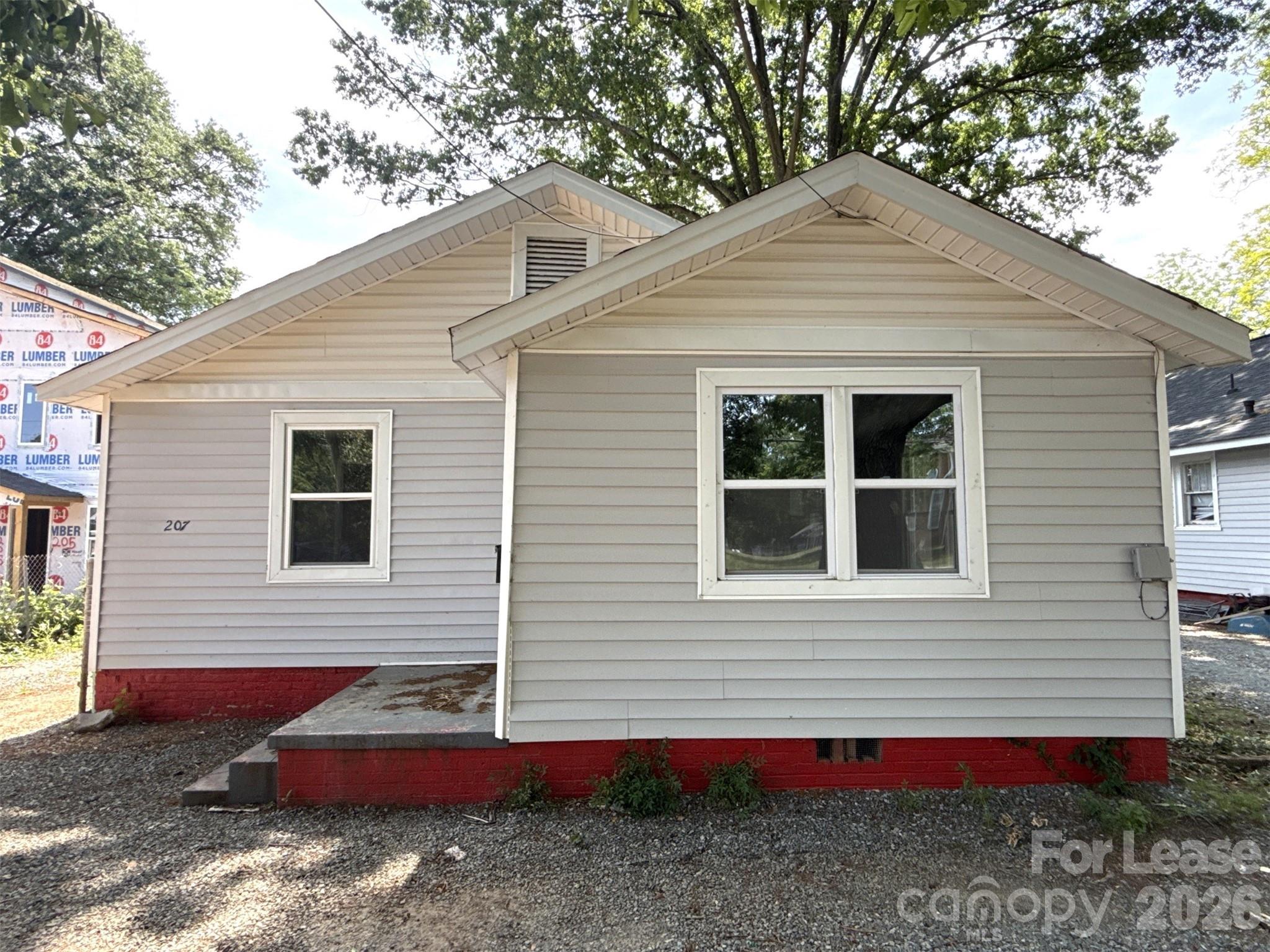 207 Bradford Drive Charlotte NC 28208