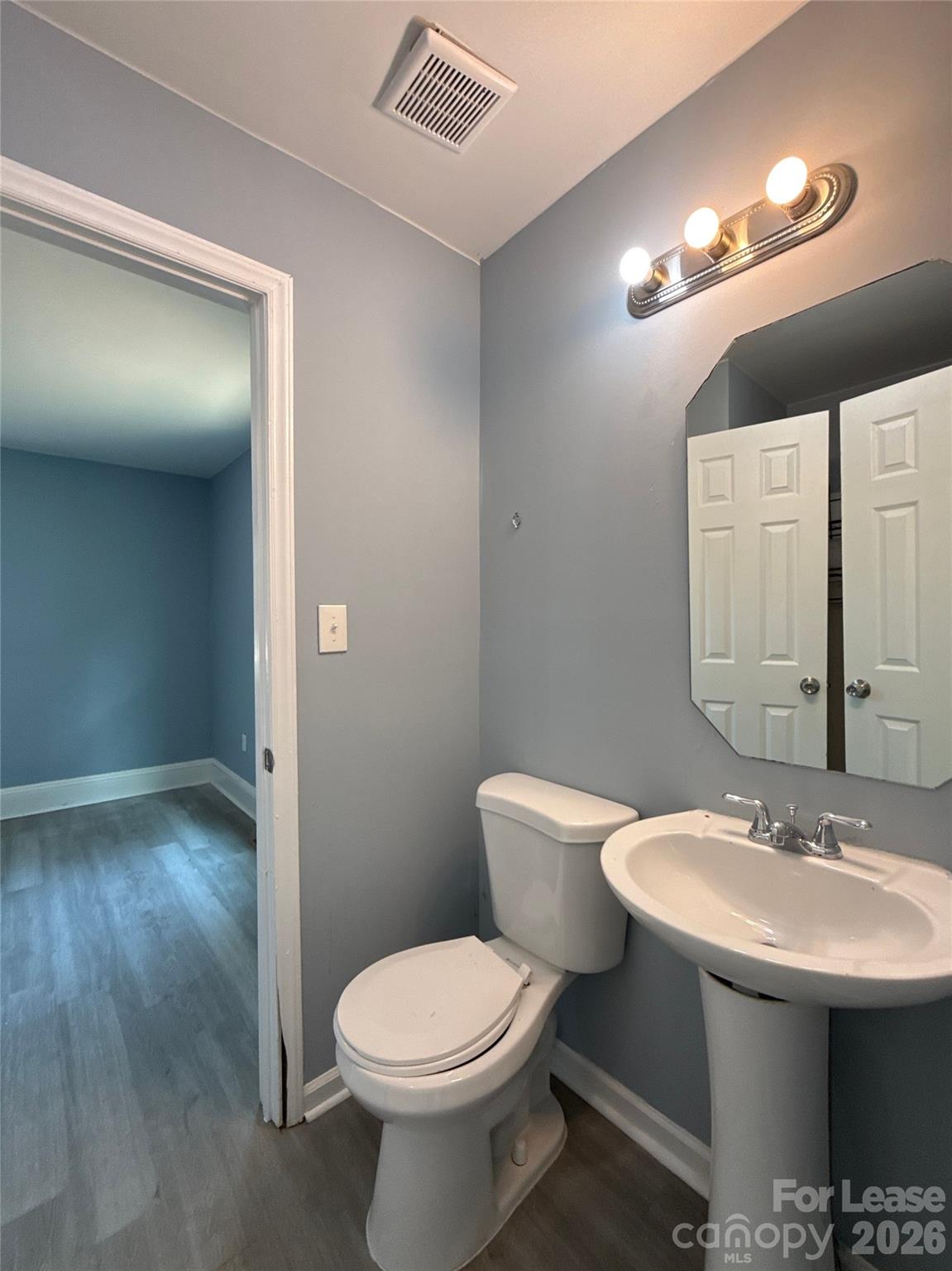 207 Bradford Drive Charlotte NC 28208