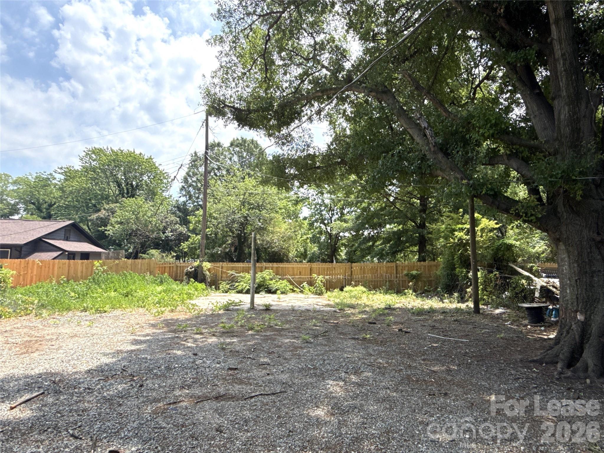 207 Bradford Drive Charlotte NC 28208