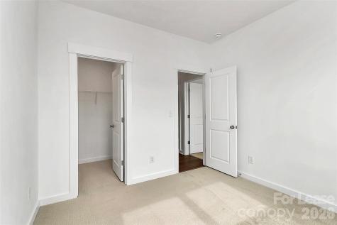 7009 Westrow Avenue Charlotte NC 28278