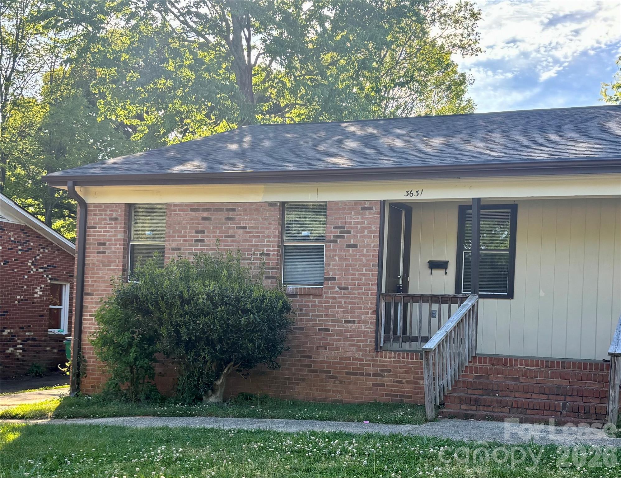 3633 Driftwood Drive Charlotte NC 28205