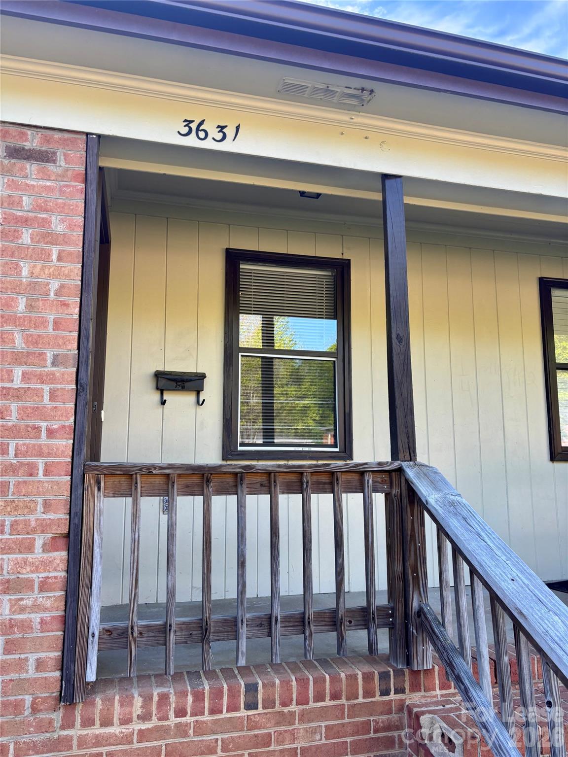 3633 Driftwood Drive Charlotte NC 28205